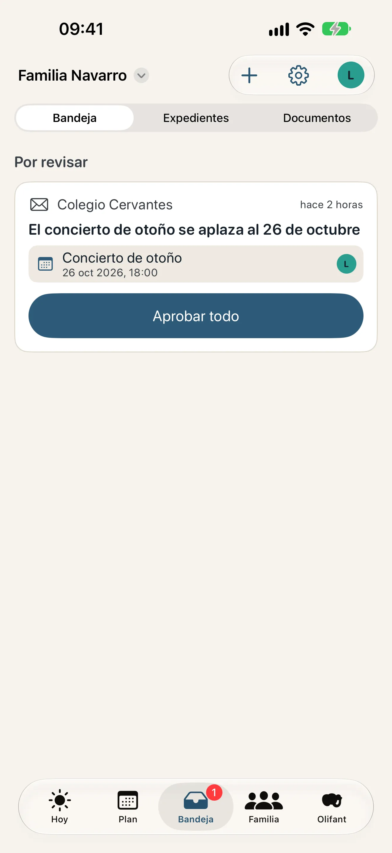 La bandeja de entrada de Olifant con un correo del cole y un evento propuesto a la espera de aprobación